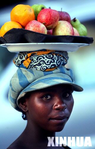 �������L��